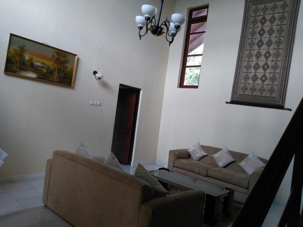 Lake View Holiday Resort นูวาราเอลิยา ภายนอก รูปภาพ